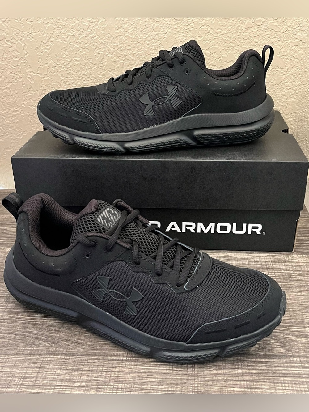 Under Armour Men's Charged Assert 10 Shoes Black Color Size-10